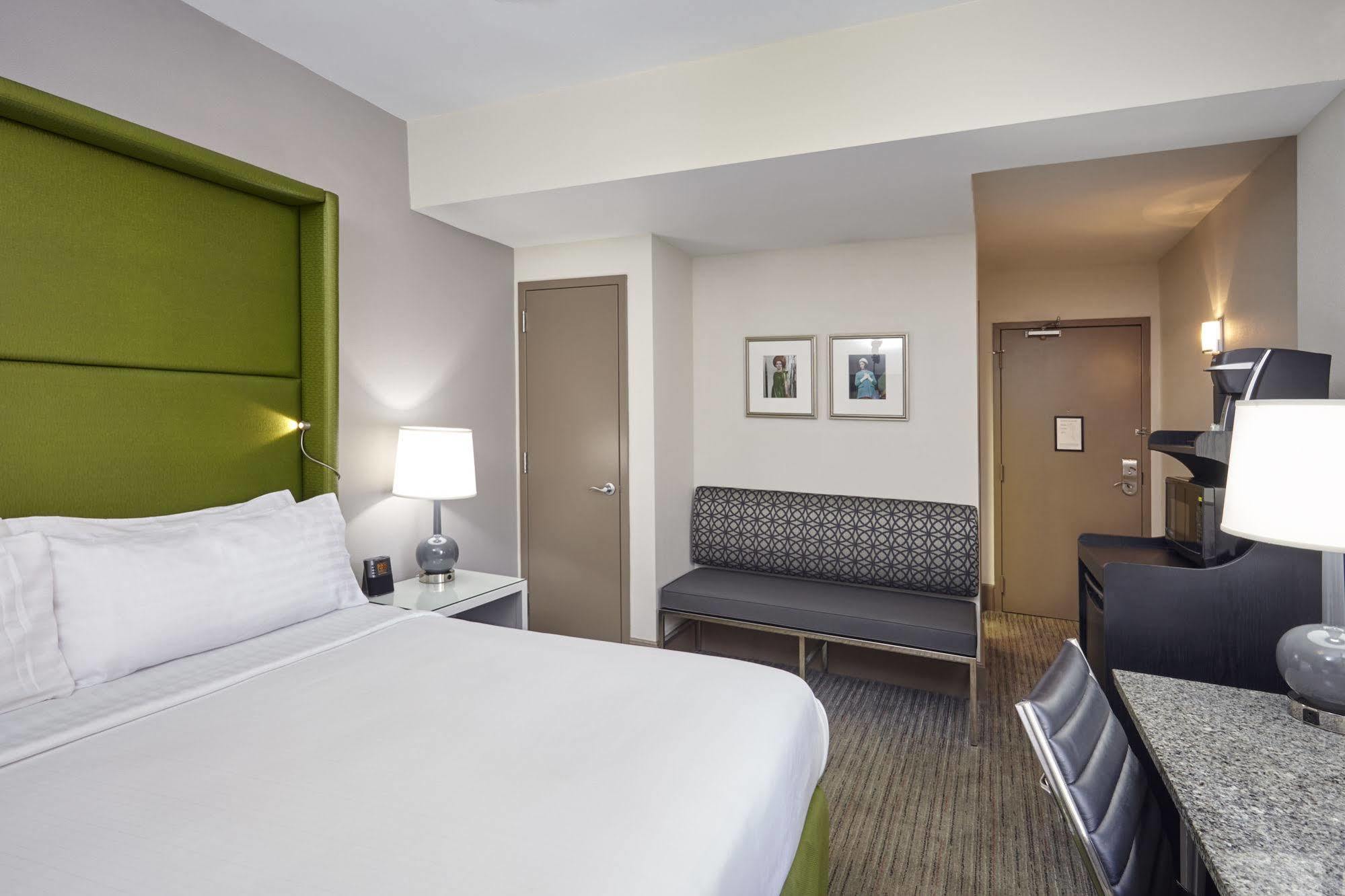 Holiday Inn Express Chicago - Magnificent Mile By Ihg Kültér fotó