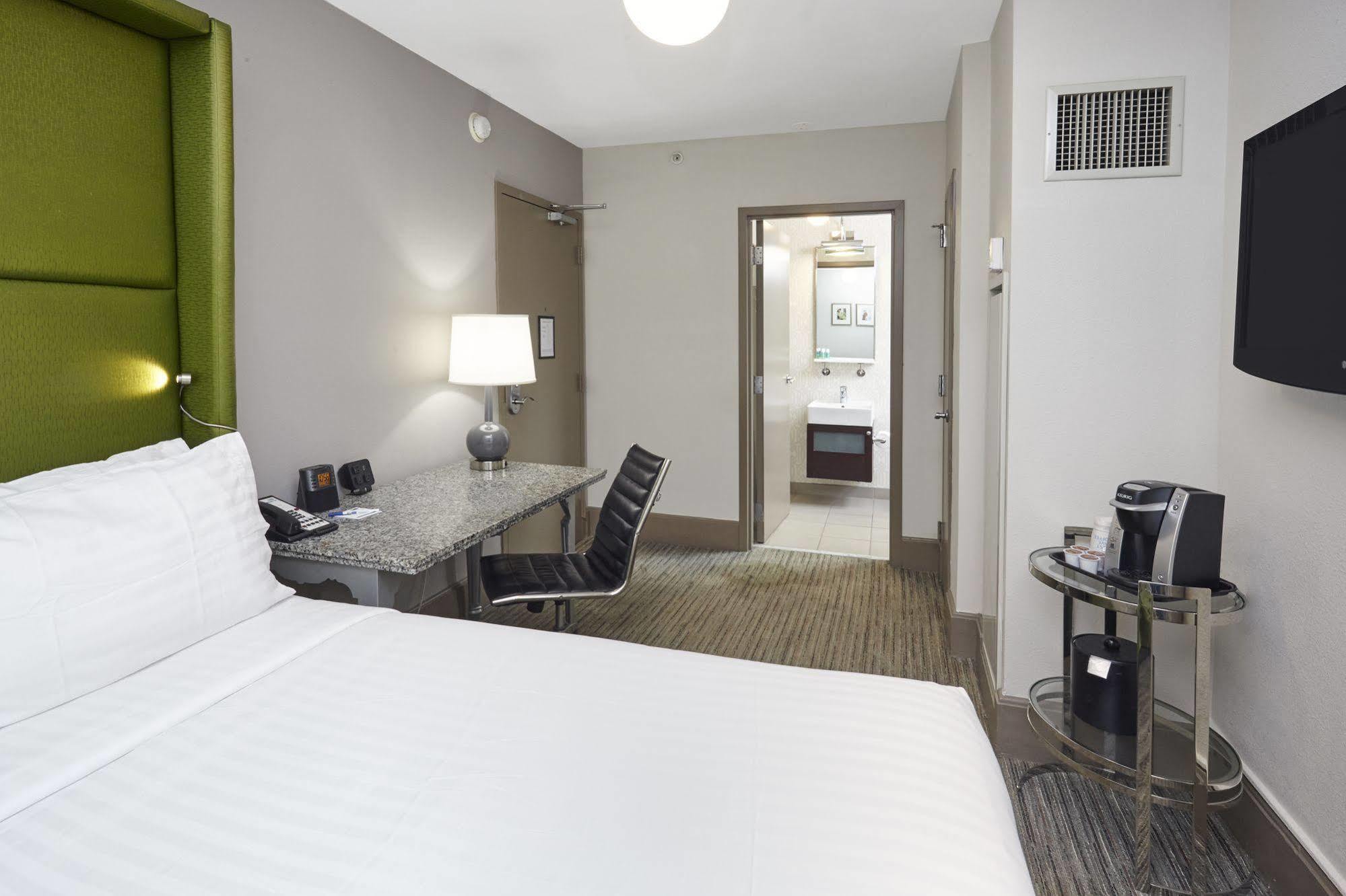 Holiday Inn Express Chicago - Magnificent Mile By Ihg Kültér fotó